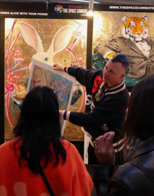 Te Wāhi Toi - News - More than an art show: The creative connections behind the Queenstown Art Show