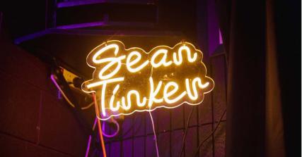 Te Wāhi Toi - Friday Night with Seán Tinker at Wānaka Brew Bar 